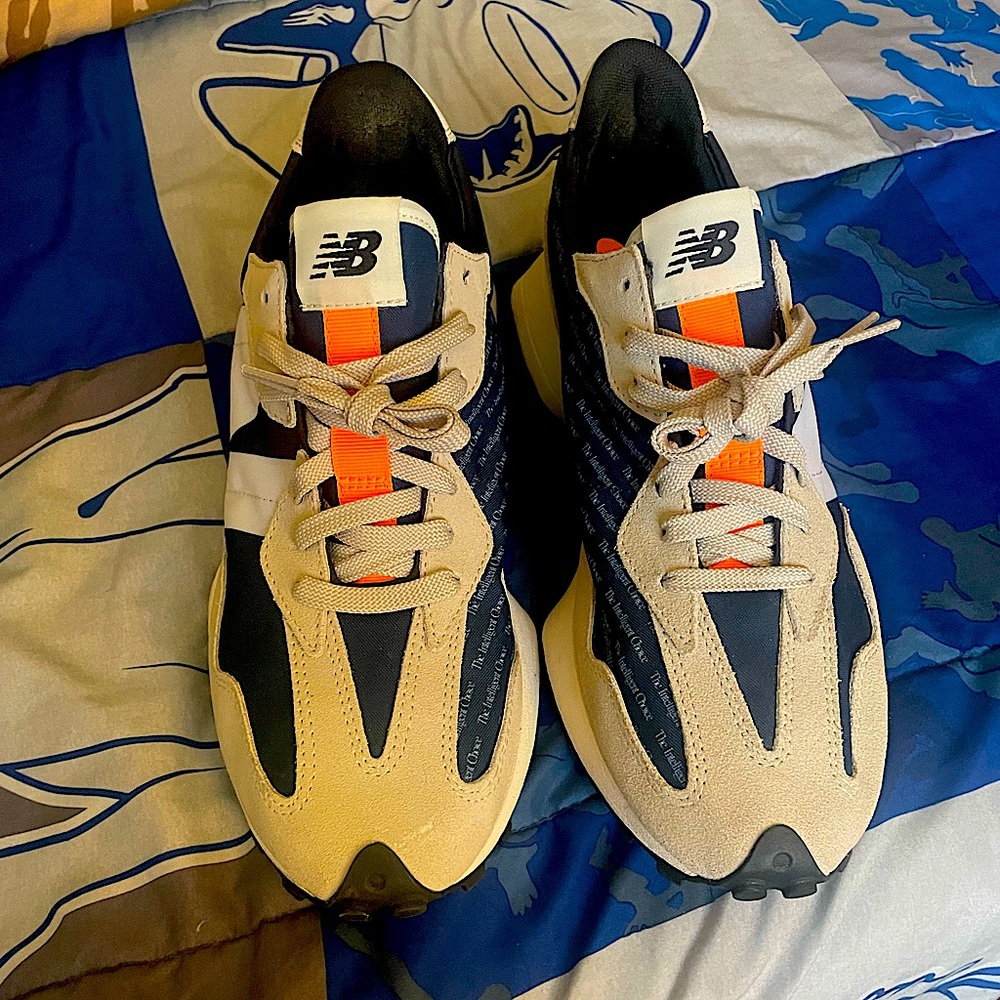 New Balance 327 like new